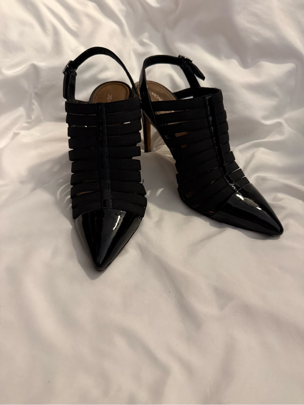 EUC Donald J Pliner Petro Strappy Slingback Heels